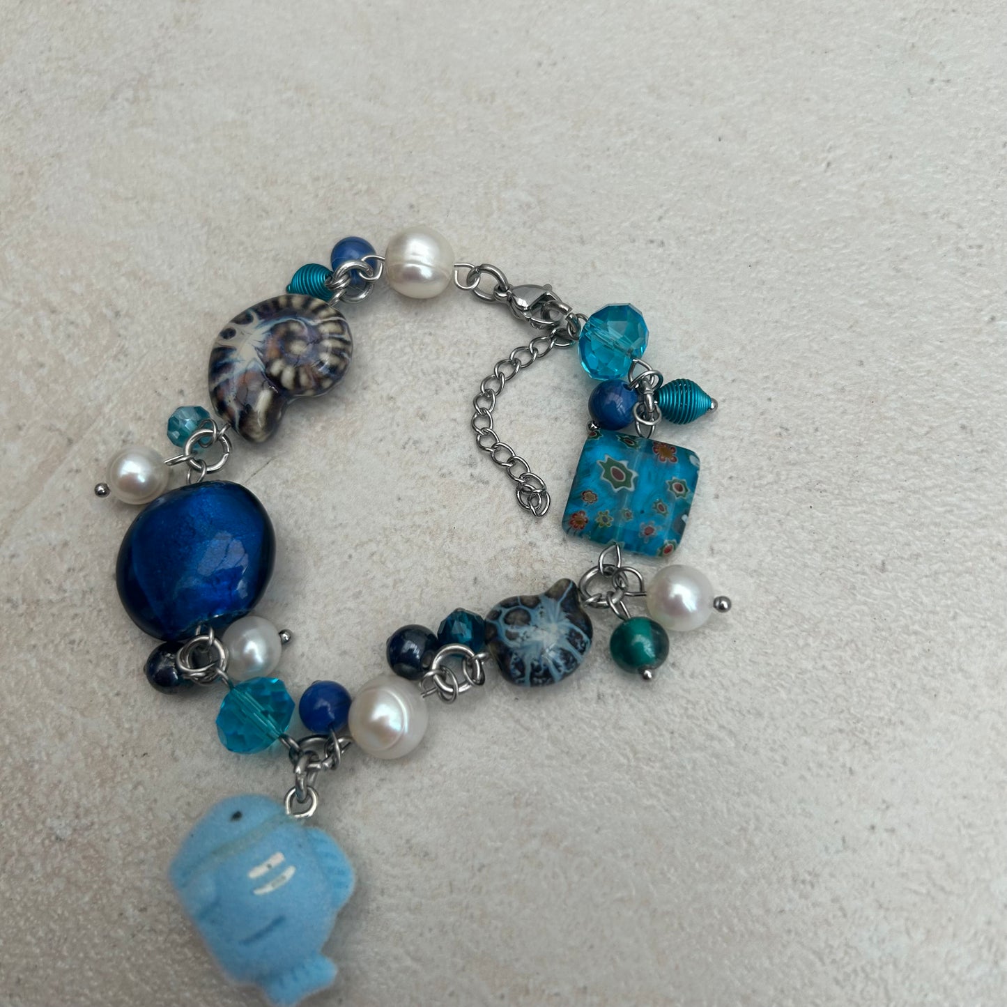 Fluffy fish bracelet