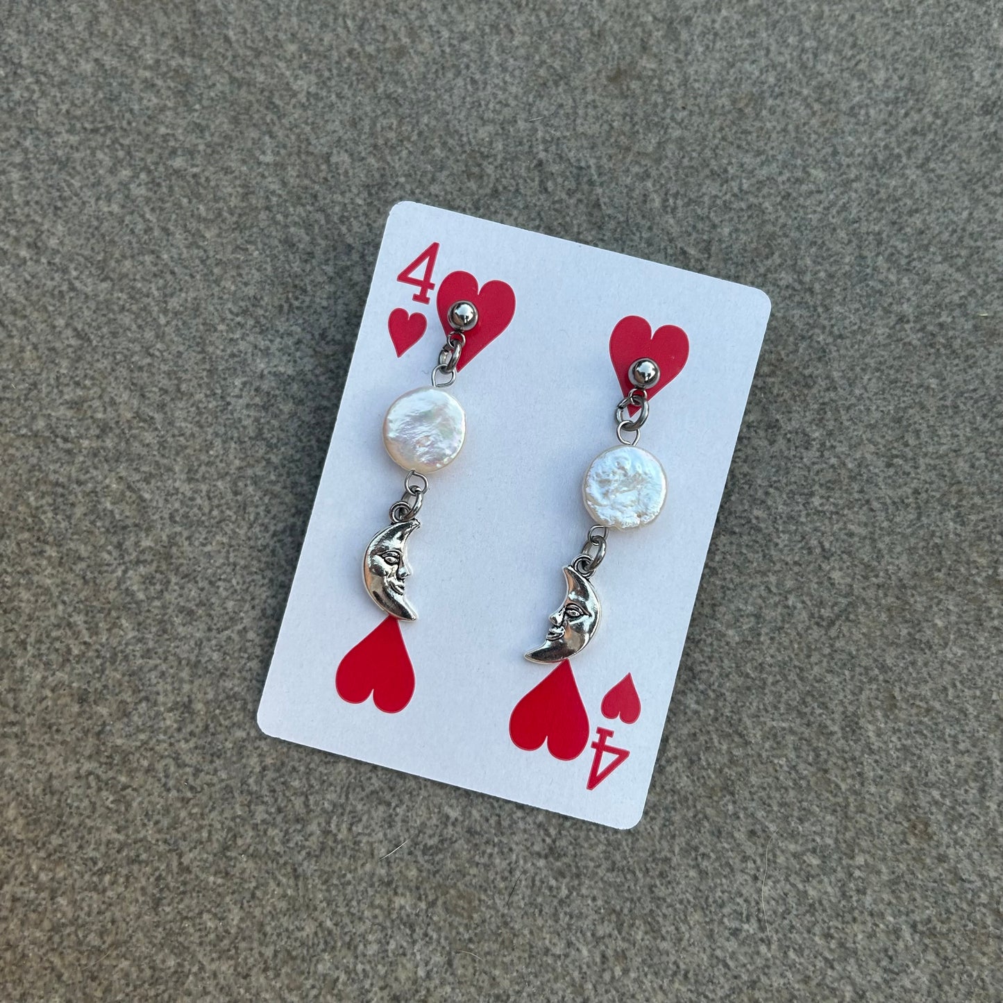 Moon pearl earrings