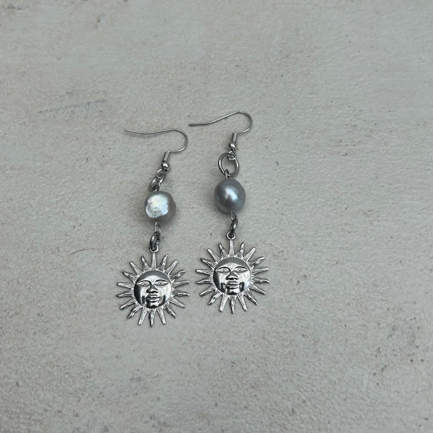 Freshwater pearl sun earrings