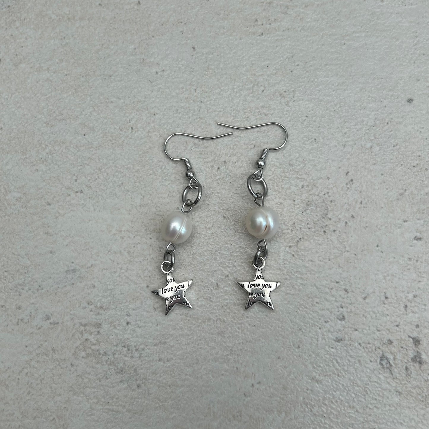 Freshwater pearl love you star earrings