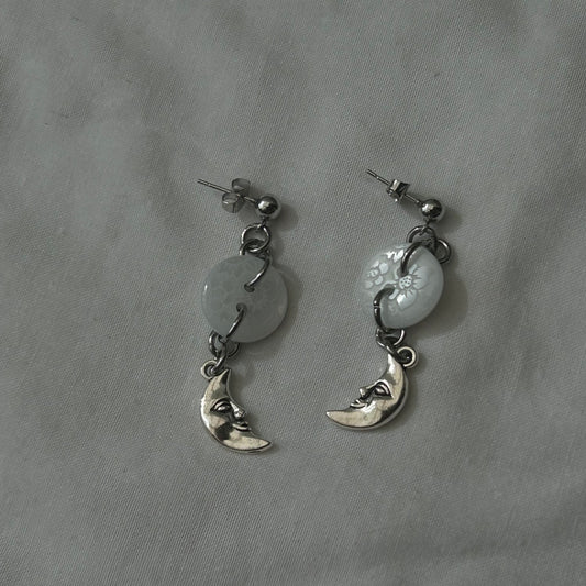 White button moon stud earrings