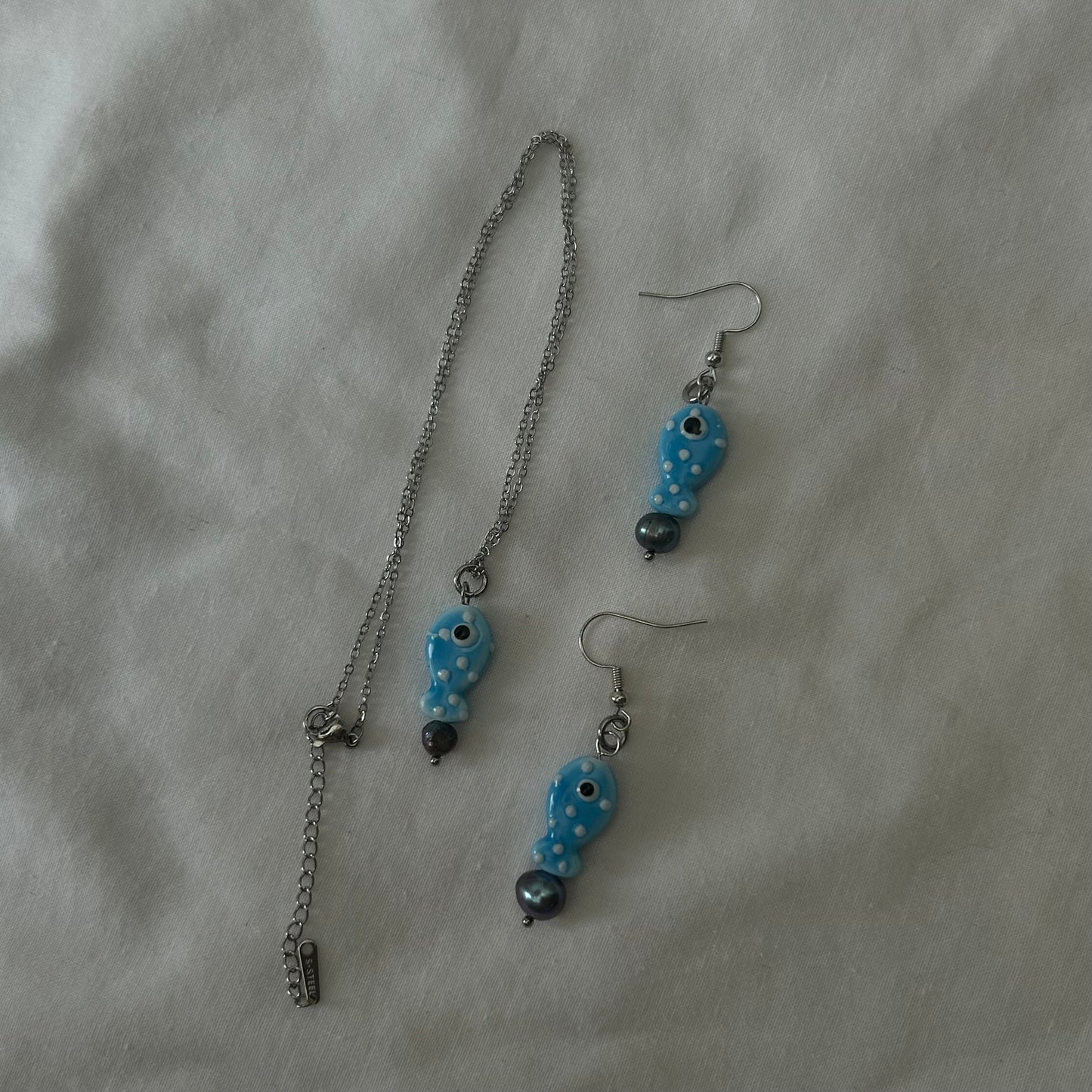 blue polka dot fish necklace set