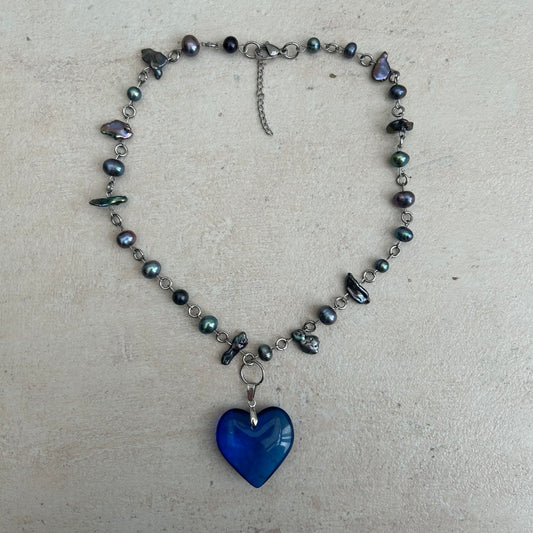 dark blue glass heart and freshwater pearl necklace