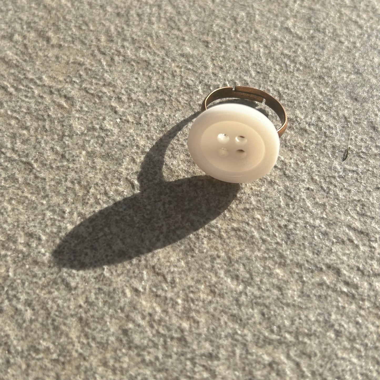 White button ring