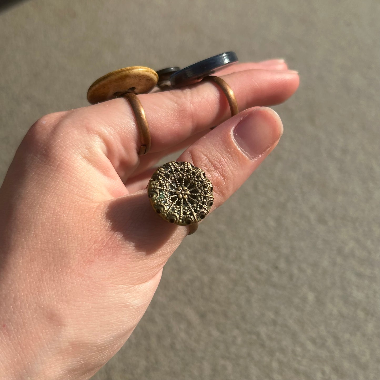 Brown flower ring