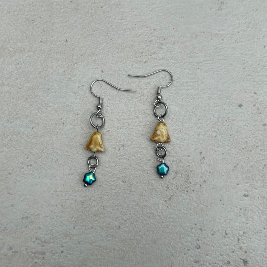 Flower star earrings