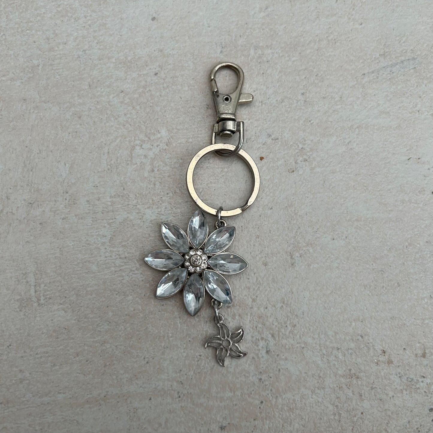 Flower keyring