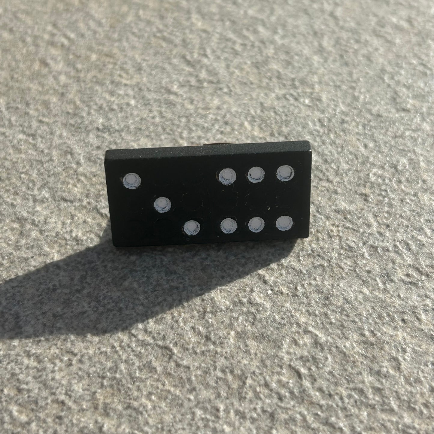 Domino ring