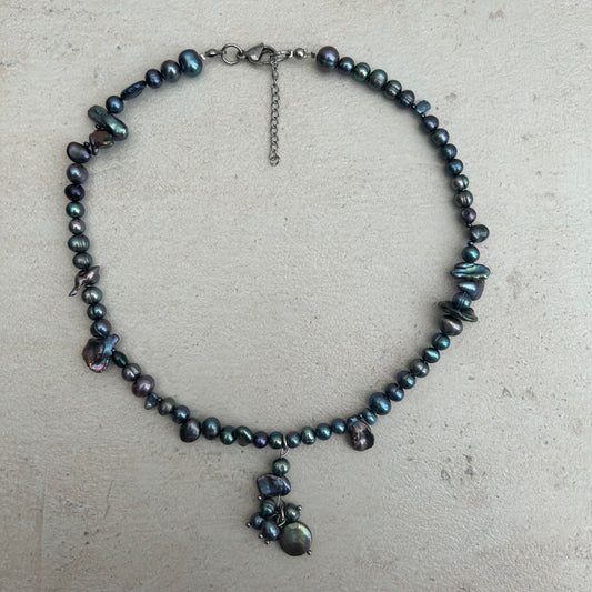 black cat freshwater pearl necklace