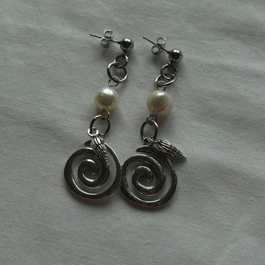 Spiral shell stud earrings