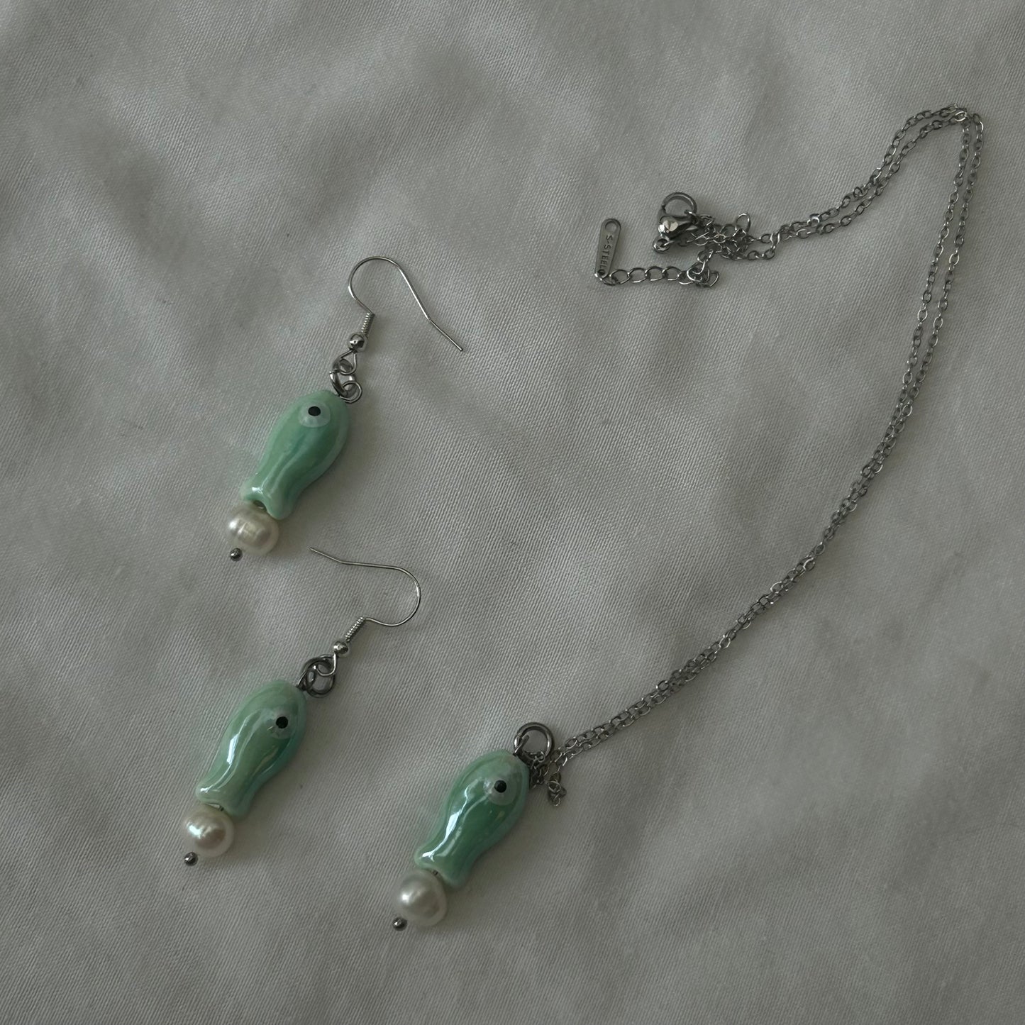 Teal ceramic fish necklace set