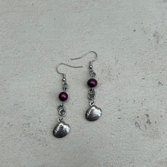 Freshwater pearl shell earrings