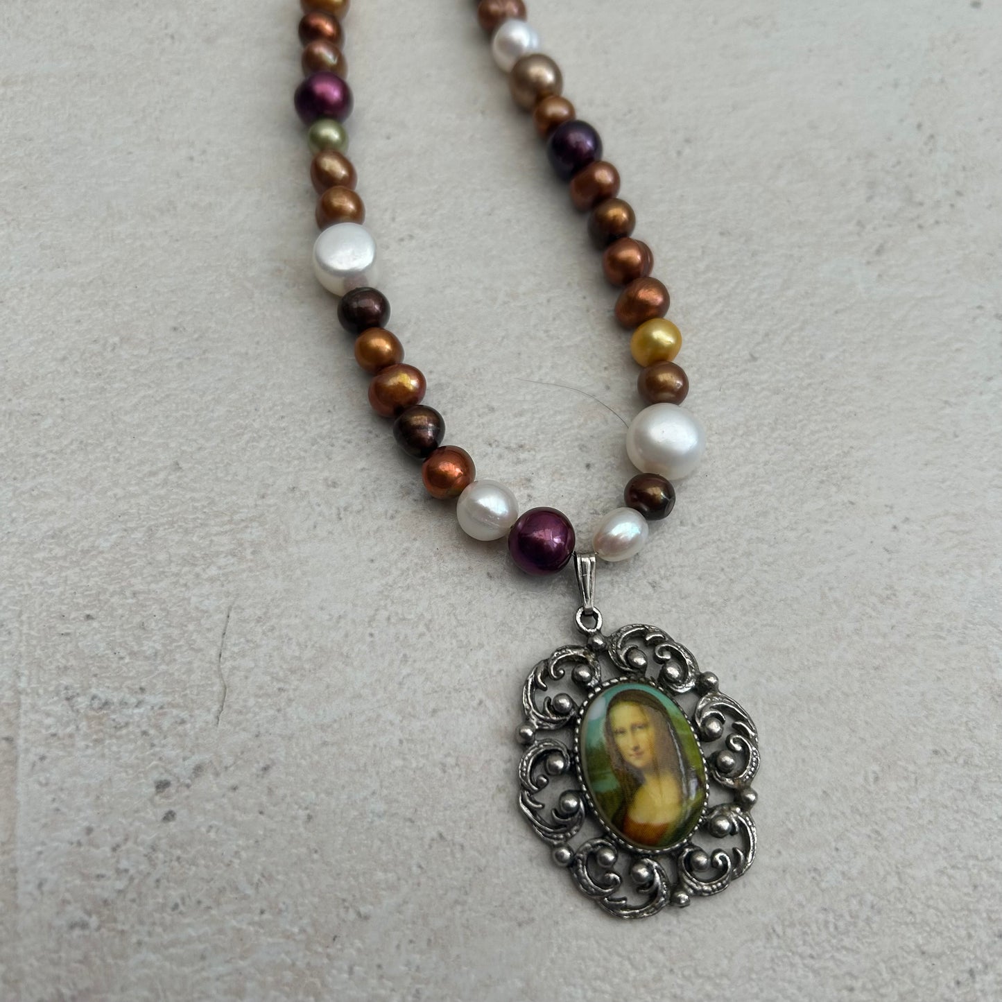 Mona Lisa antique pendant freshwater pearl necklace
