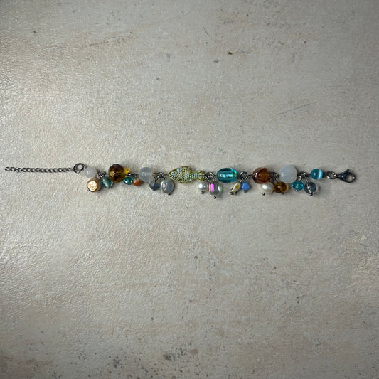 blue and brown fis bracelet
