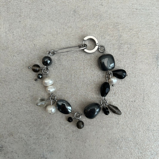 Black cluster clutter bravely