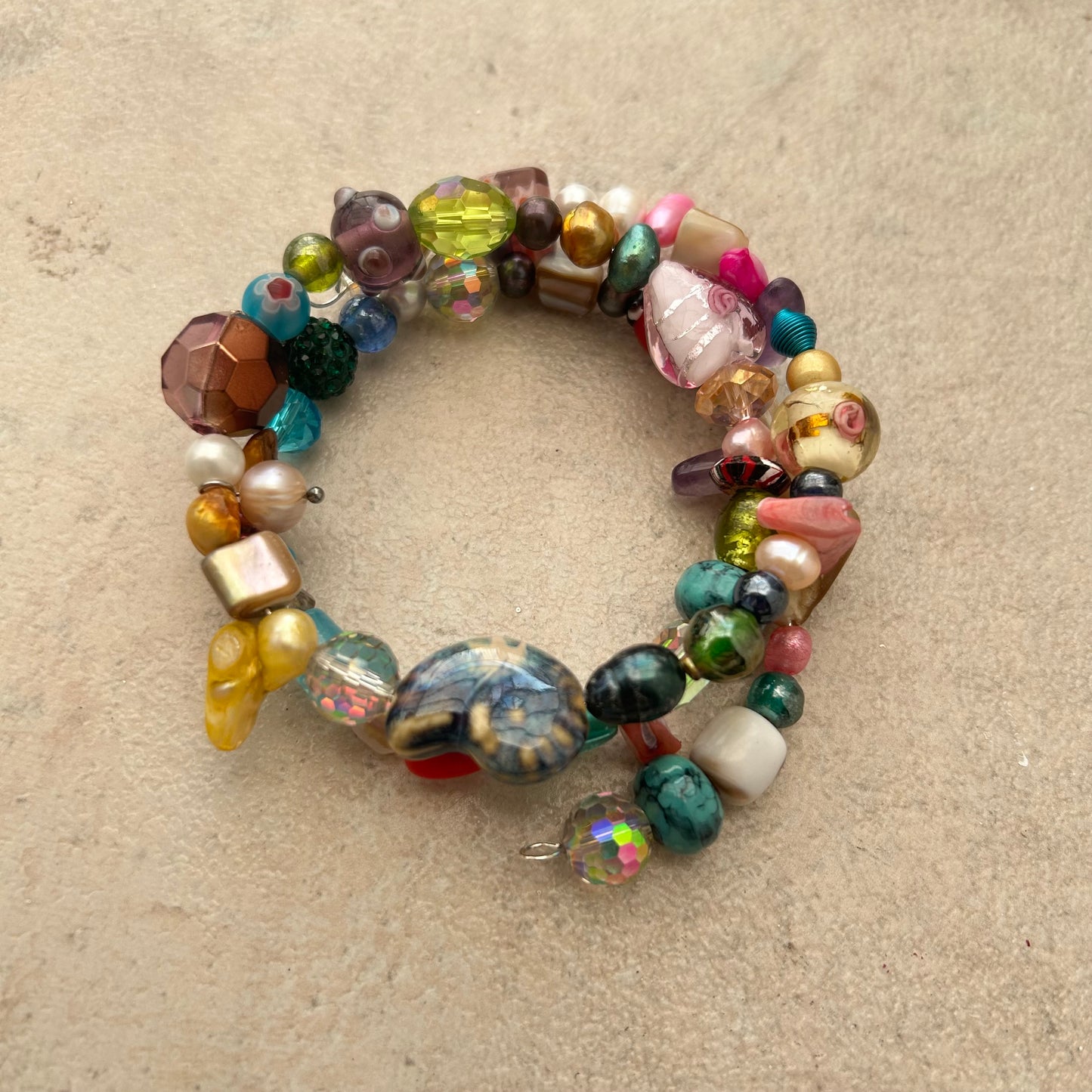 Memory wire glass beaded freshwater pearl bracelet