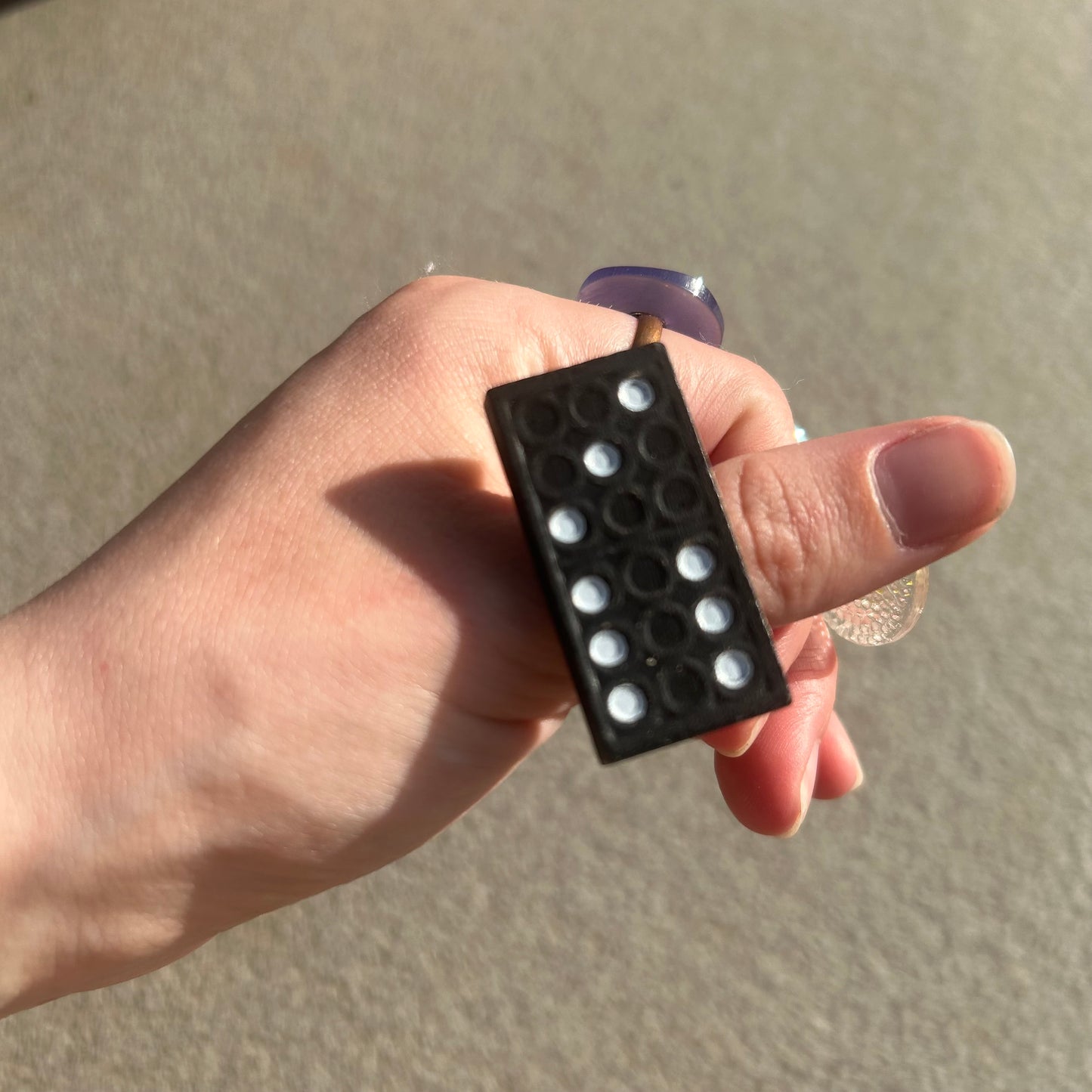 Domino ring