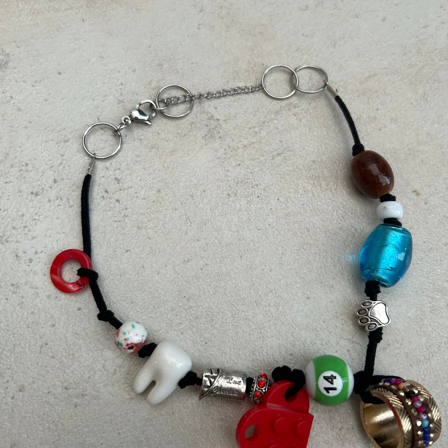 sentimental treasures (choker)