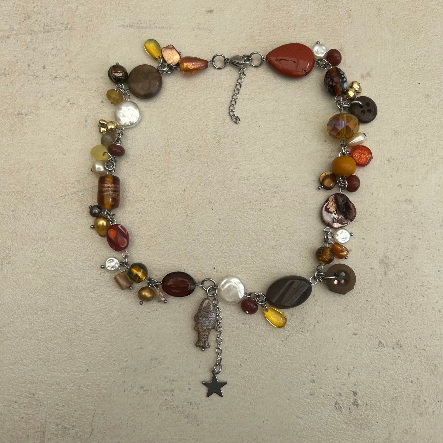 Brown fish cluster necklace