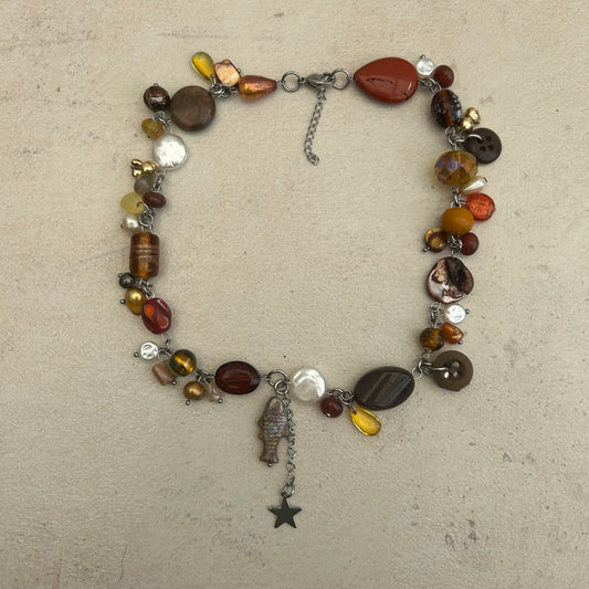 Brown fish cluster necklace