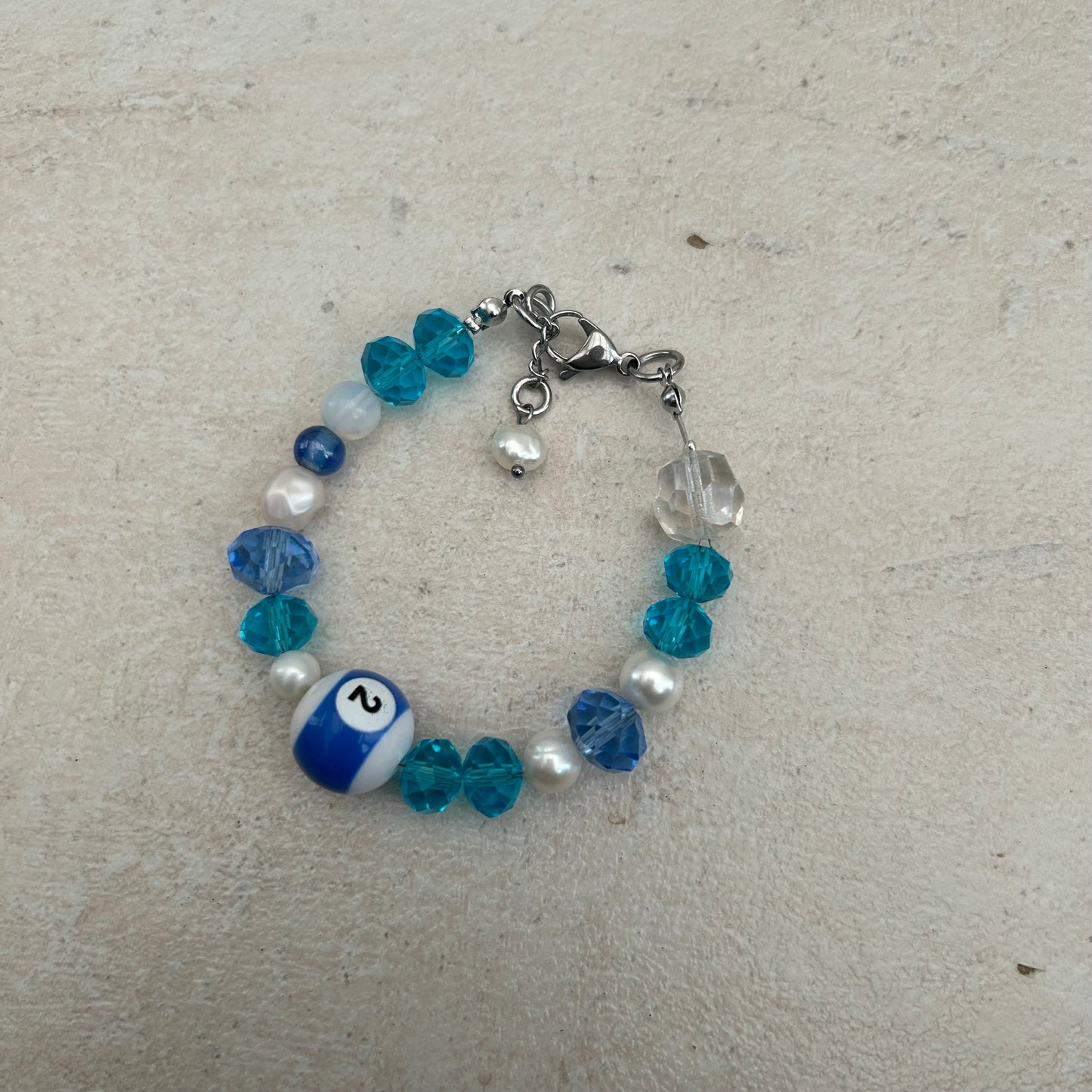Blue glass beaded bracelet