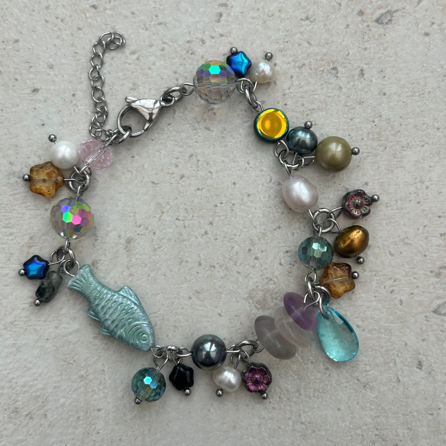 glass fish cluster bracelet