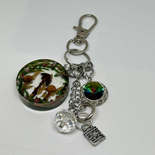 Woodland gardens keyring