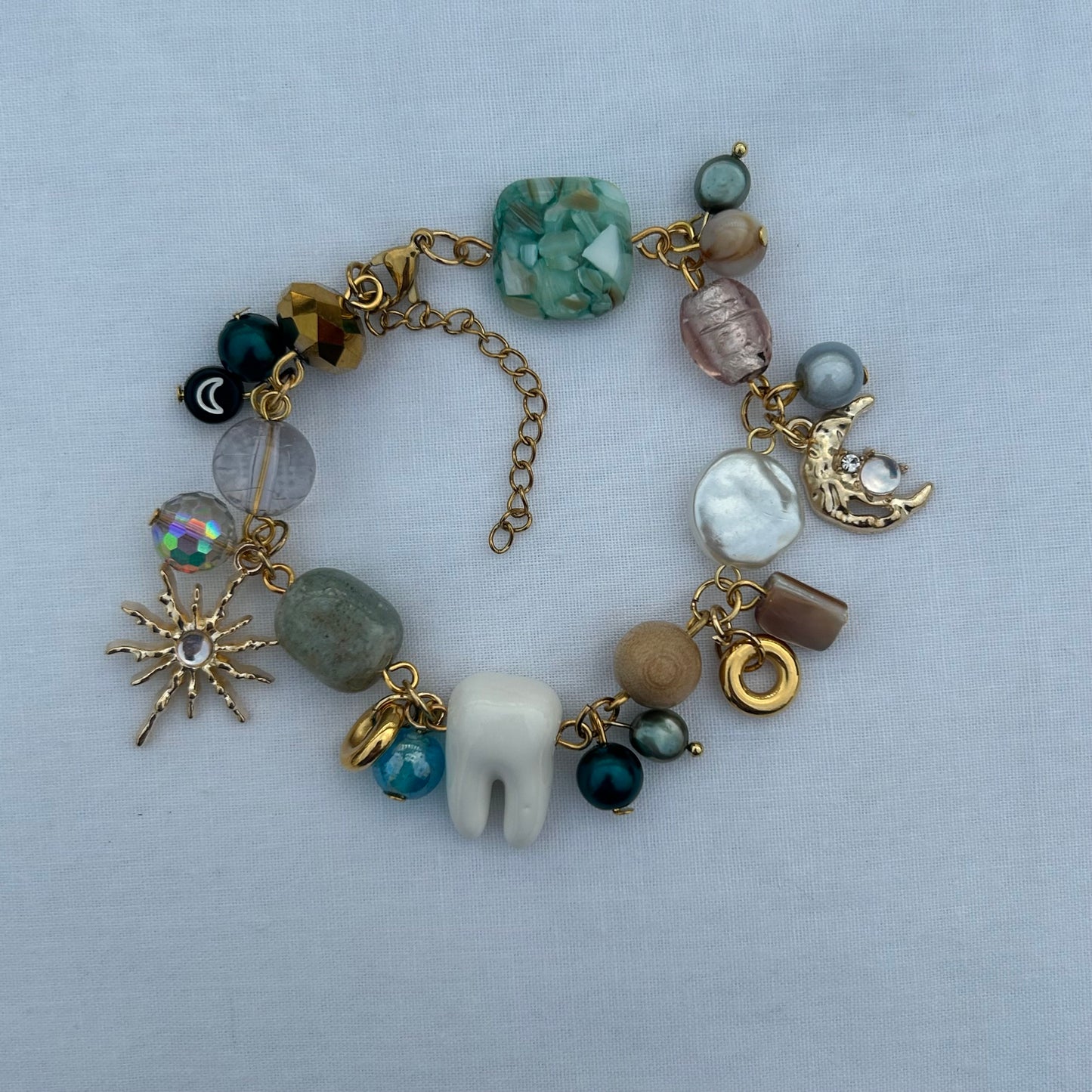 Gold tooth bracelet