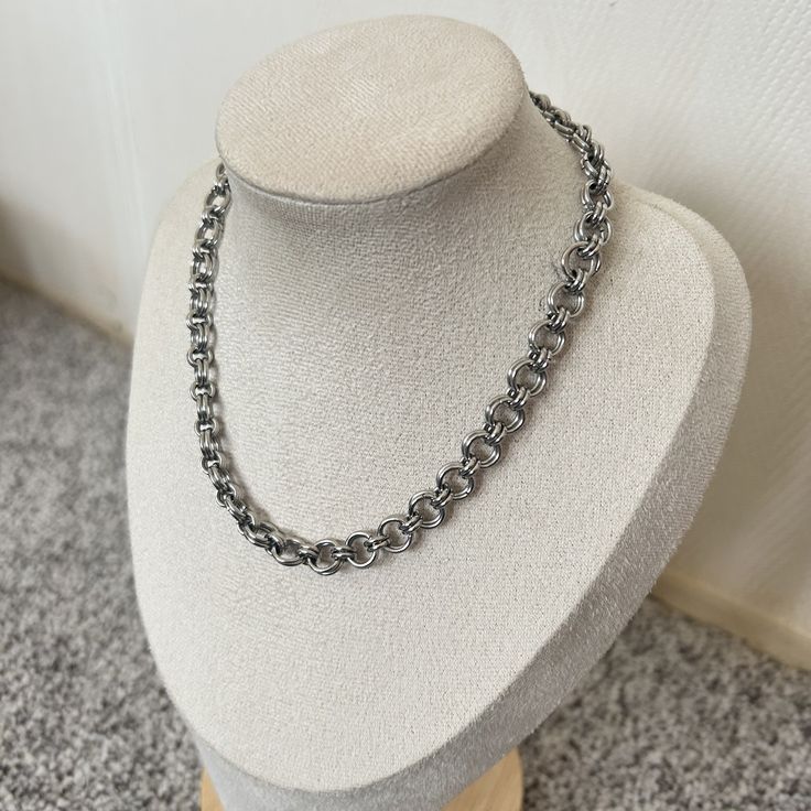 'Toni' stainless steel chainmail simplistic choker necklace